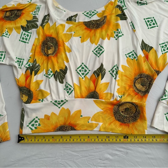 Dolce and Gabbana multicolor sunflower cold shoulder top M - Picture 10 of 10